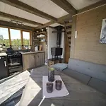 Glamping Farasen Luxury Treetop - Sleep Among The Trees *