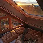 Farasen Luxury Treetop - Sleep Among The Trees Glamping Sjusjøen