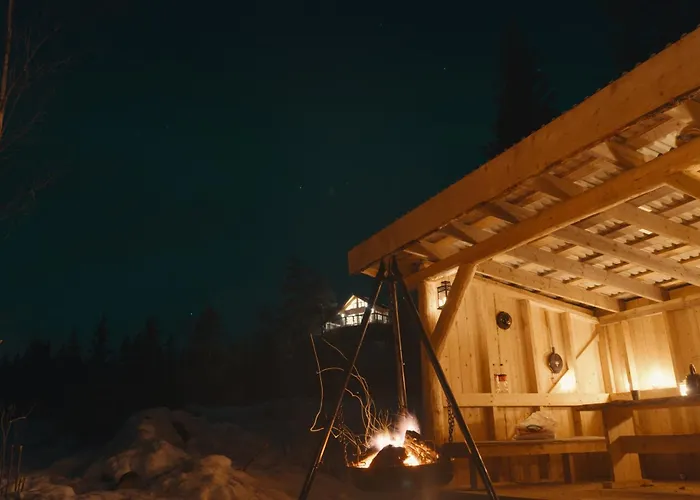 Faråsen Luxury Treetop - Sleep Among The Trees *