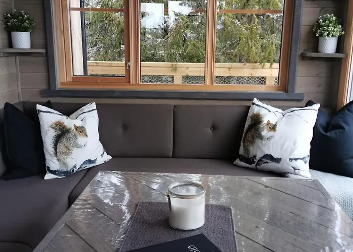 Luxe tent Faråsen Luxury Treetop - Sleep Among The Trees