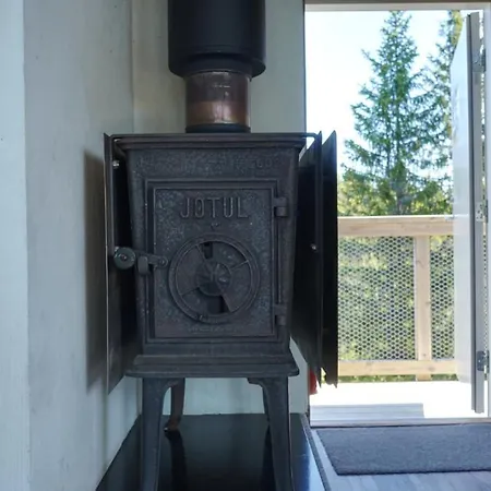 Farasen Luxury Treetop - Sleep Among The Trees Luxuszelt Sjusjøen